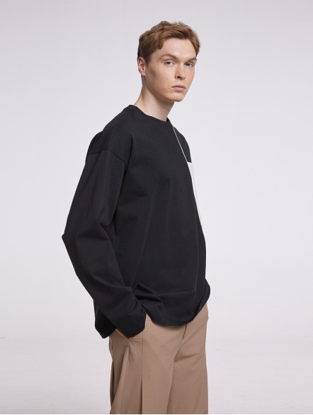 Asymmetric Line Sweatshirt