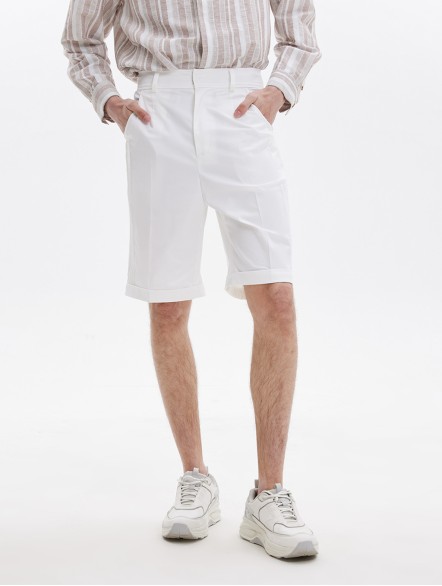 Straight Waist Cuffed Cotton Blend Shorts