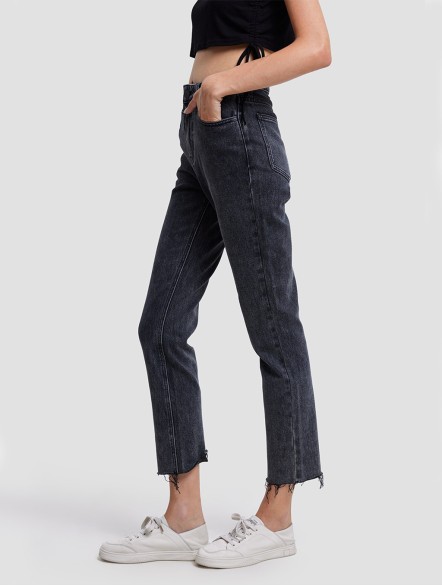 Hight Waist Tapered Jeans