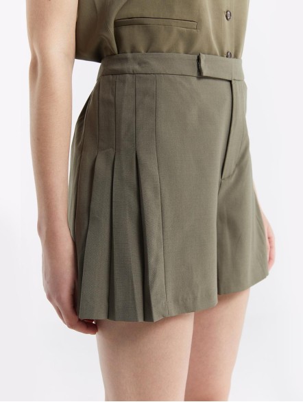 Pleated Shorts