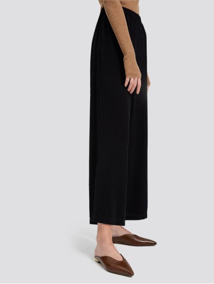 Pleated Wide-leg Cropped Trousers