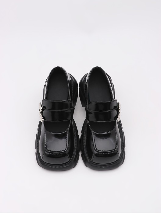 Thick-soled small leather shoes with big toe