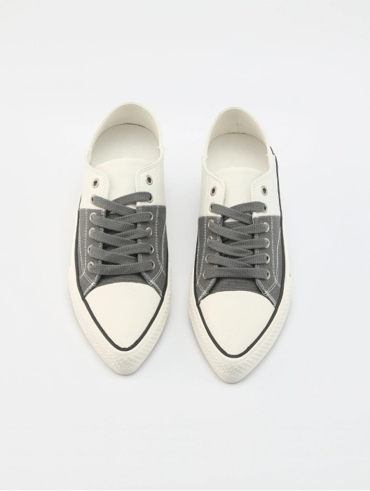 Pointed Toe Low-top Canvas shoes