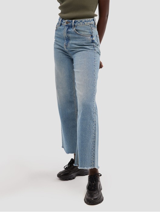High-waist Wide Leg Frayed Jeans