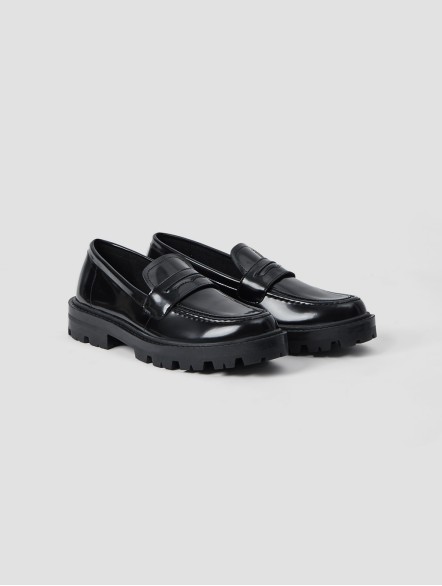 Shiny Round Toe Leather Loafers