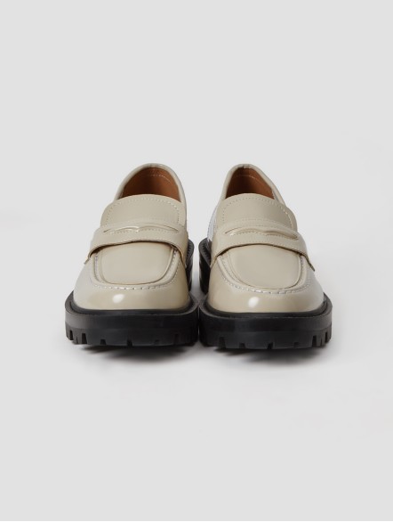 Shiny Round Toe Leather Loafers