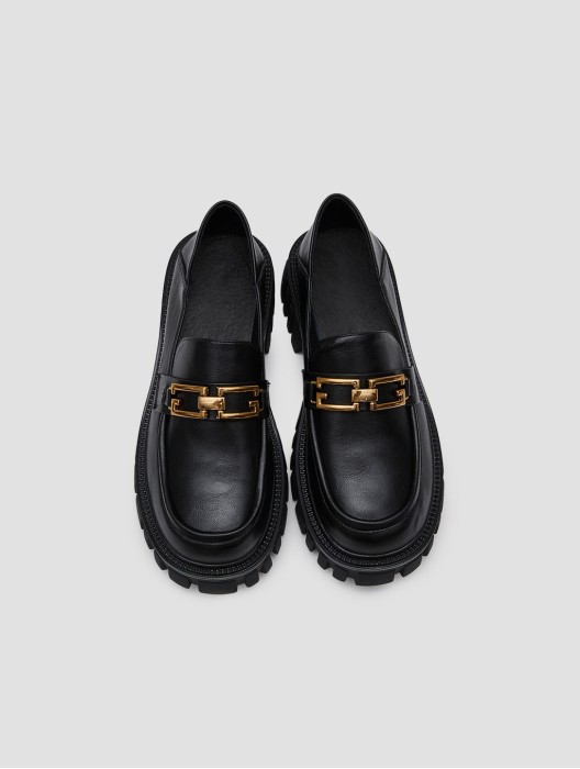 Leather Loafers With Chain